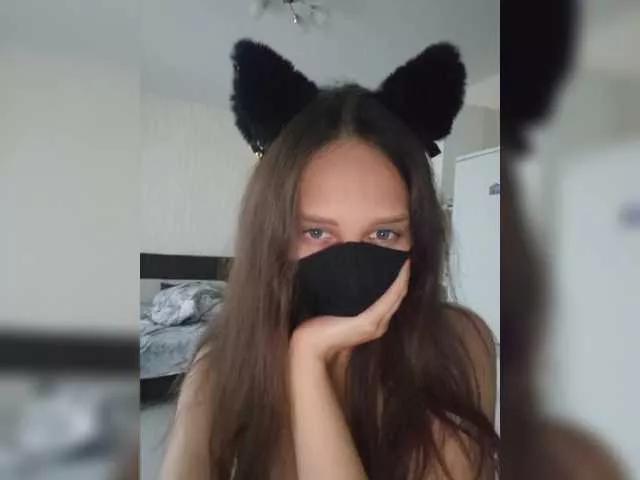 Myyyrrrr from BongaCams