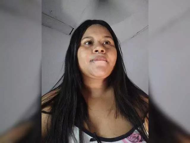 Nahiara webcams show profile image 