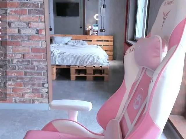 Naomimif from BongaCams is Freechat