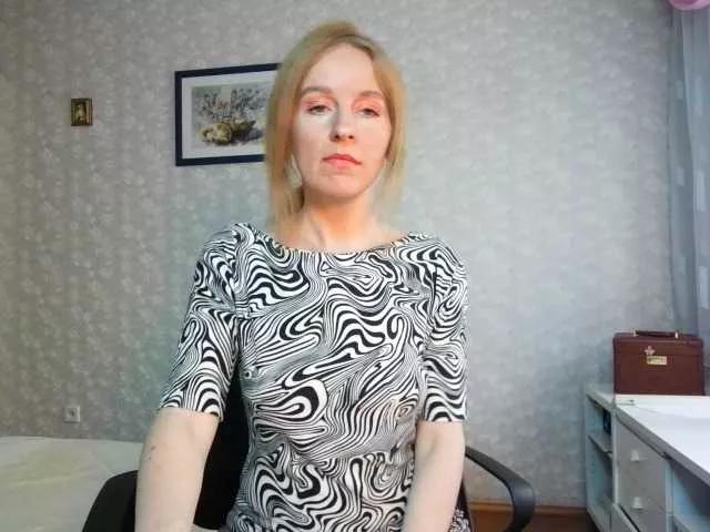 Nata85085 from BongaCams
