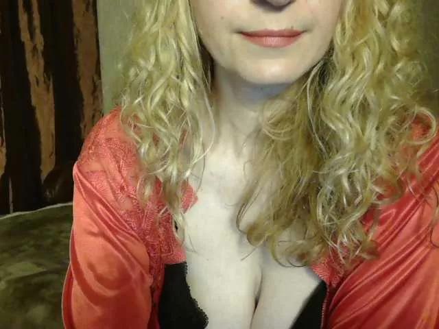 NatashaNannette from BongaCams