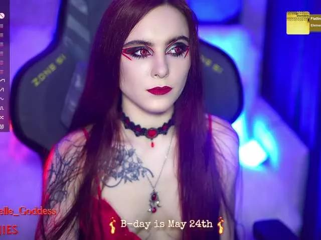 Nellene from BongaCams