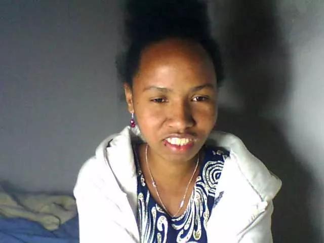 Nelliesexy from BongaCams