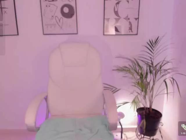 NiiaEvans from BongaCams