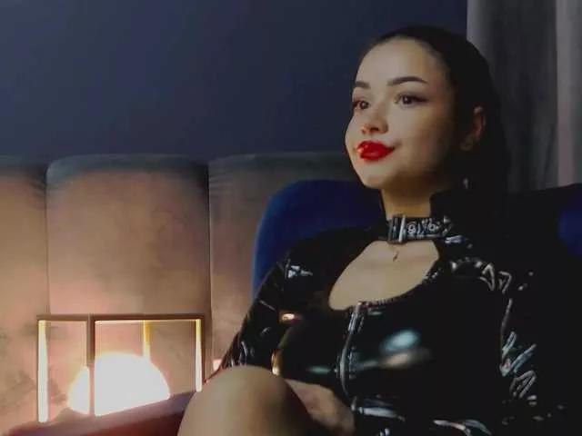 NikiBryce from BongaCams