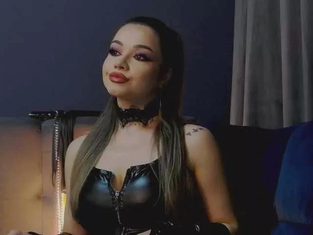 NikiBryce from BongaCams