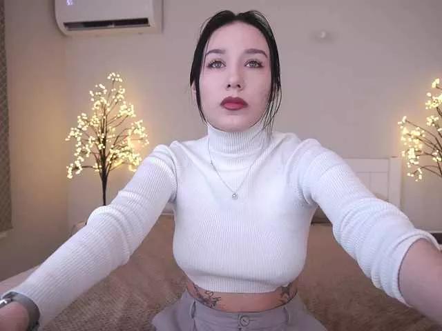 NikkiGold from BongaCams