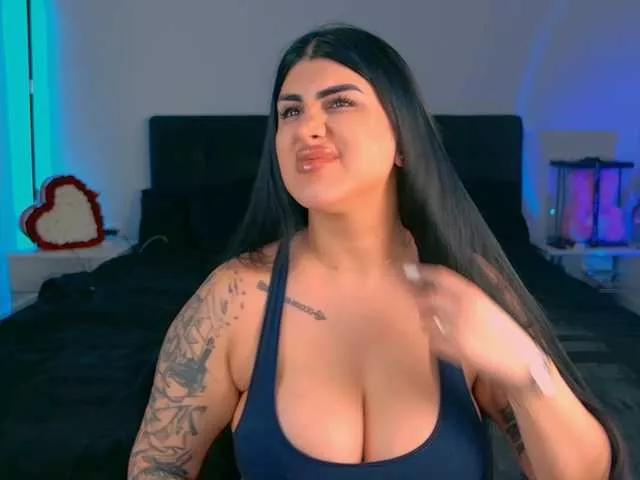 NinaRosee from BongaCams