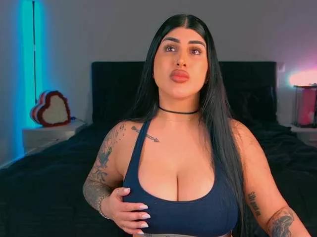 NinaRosee from BongaCams