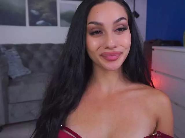 NinnaVoss from BongaCams