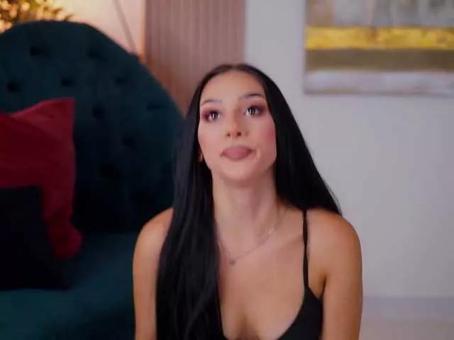 NinnaVoss from BongaCams
