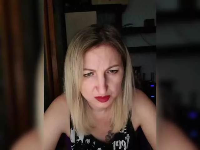 Nushka1939 on BongaCams