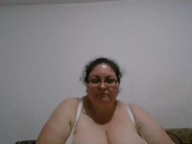 Nykyxo from BongaCams