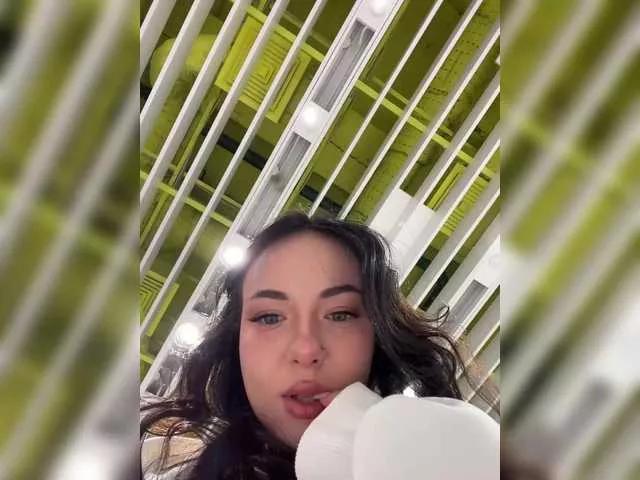 Get ready to be entertained by the sweetest and sluttiest feet adult broadcasting sex cam shows on our feet page. You're sure to find the right match for your whims.