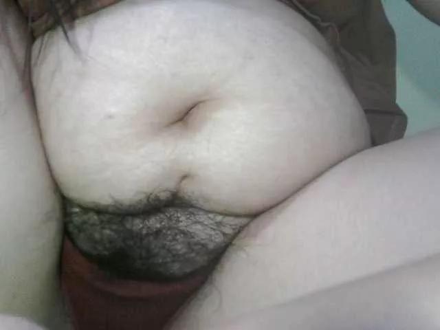 paradisehairy from BongaCams