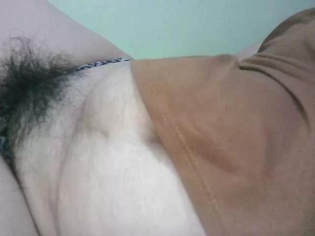 paradisehairy from BongaCams