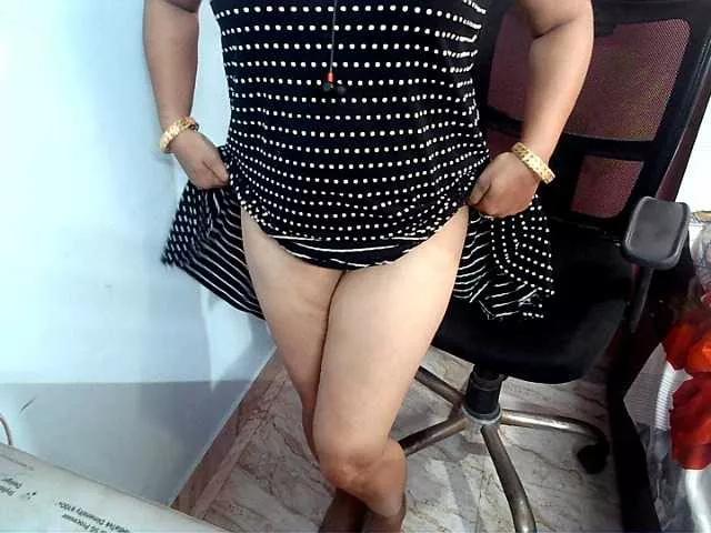 Payalx from BongaCams