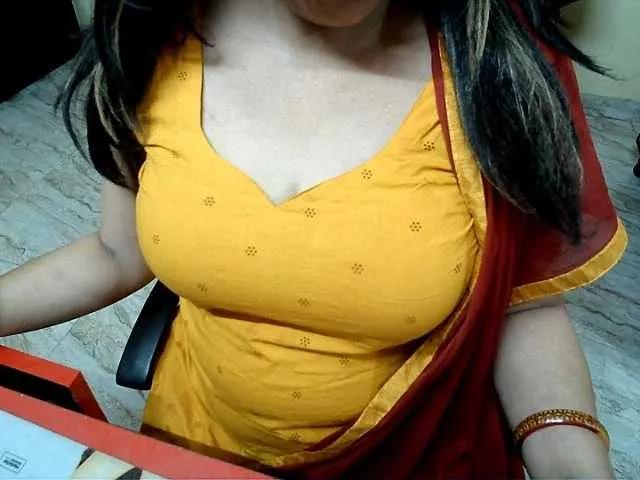 Payalx from BongaCams