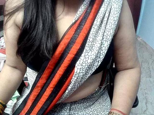 Payalx from BongaCams