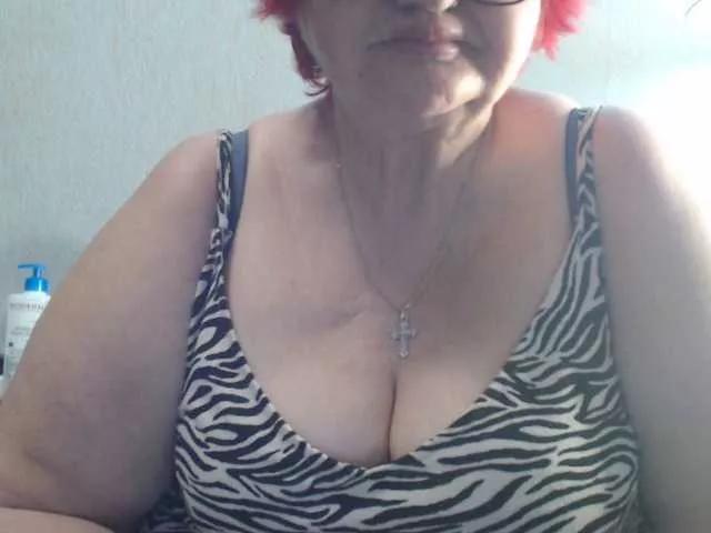 PeggySoft from BongaCams