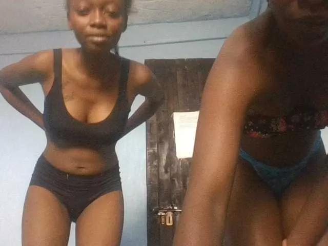 Petitegals from BongaCams is Freechat