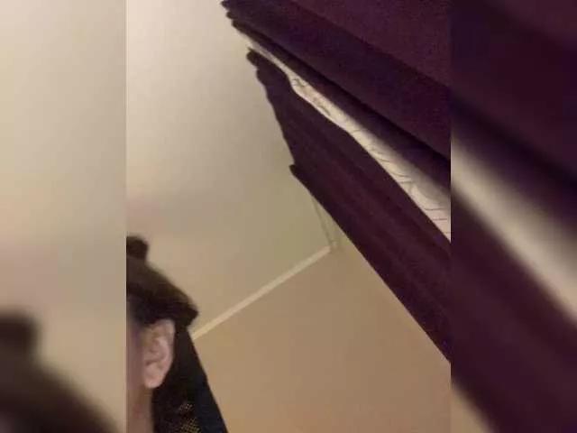 pizzahubb from BongaCams