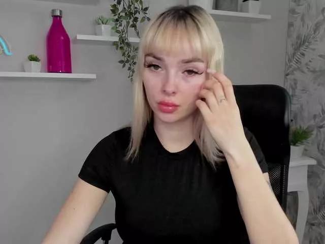 PollyExtasy from BongaCams