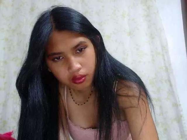 PrincessAriahsquirty4u2 from BongaCams is Freechat