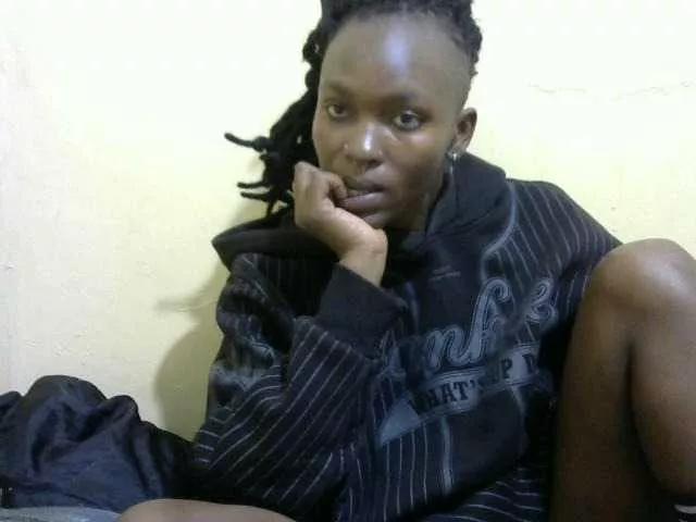 Queenfey from BongaCams