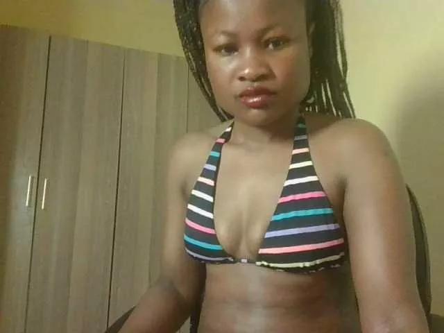 queenivy from BongaCams is Freechat