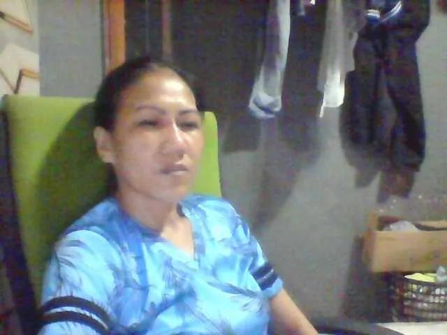 Rarra from BongaCams