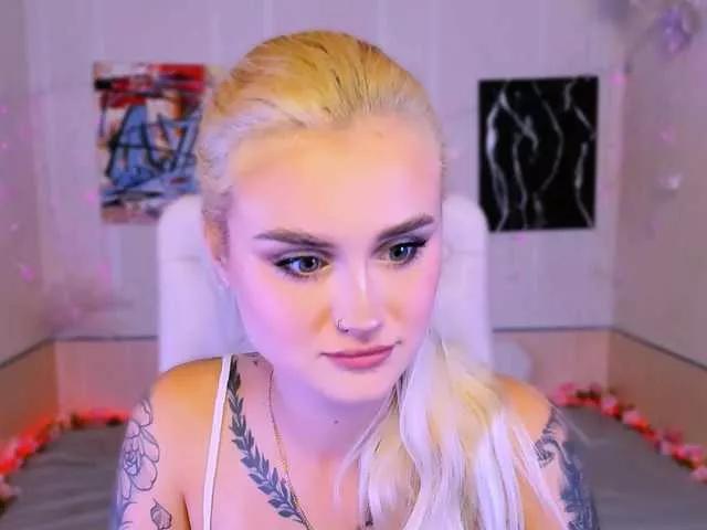 Ravenaaaa from BongaCams is Freechat