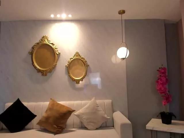 RebeccaHudson from BongaCams