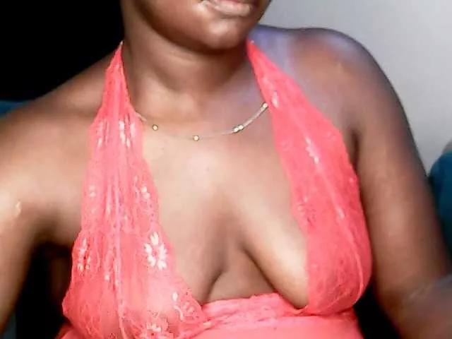 reemwonder from BongaCams