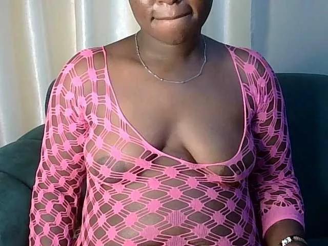 reemwonder from BongaCams