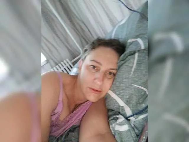 Rellaxx1 from BongaCams