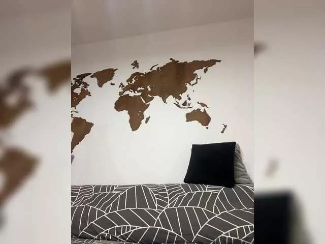 ReveMignoneX from BongaCams