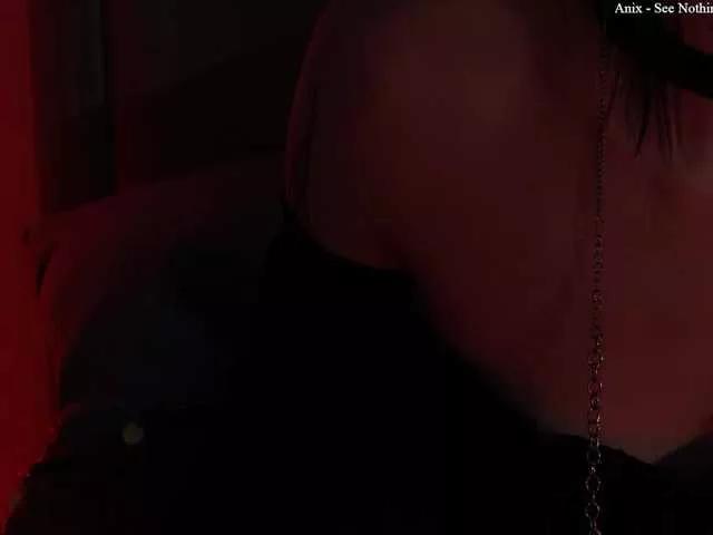 Rionaakira webcams show profile image 