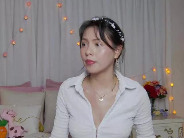 ronnielotch from BongaCams