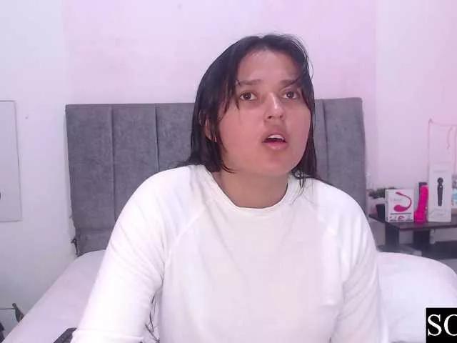 RooseTaylor from BongaCams