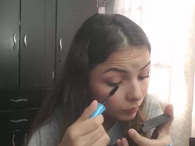 Ross-ella from BongaCams