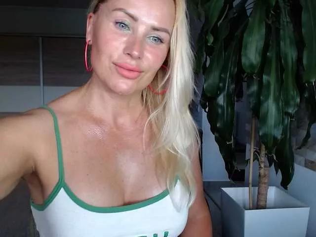 rossalinda from BongaCams
