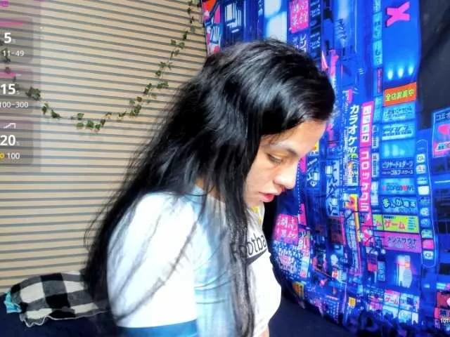 rosse2504 from BongaCams