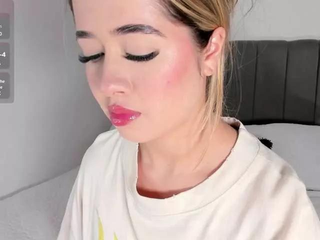 RosseeDaw from BongaCams