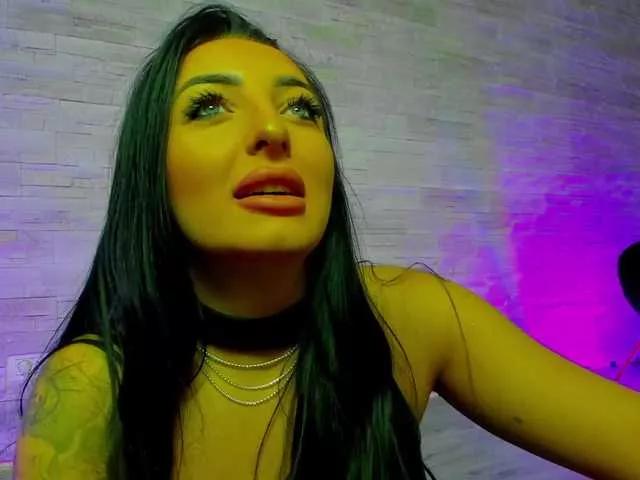 Rubby-Shine from BongaCams
