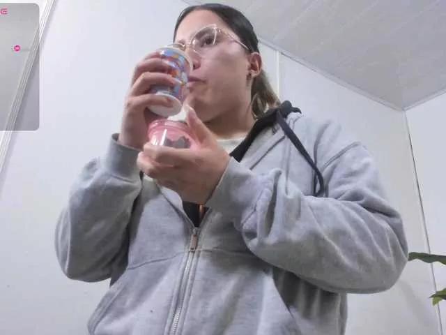 SAAYA-TAY from BongaCams