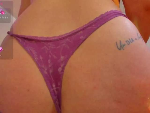 SAAYA-TAY webcams show profile image 