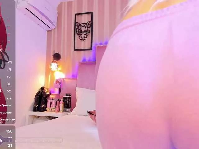SamanthaAdelle from BongaCams