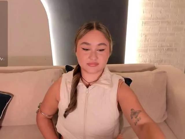 SamanthaConnor from BongaCams