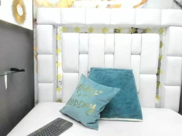 samara-colins from BongaCams is Freechat